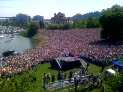 Obama crowd in Oregon size of a small city