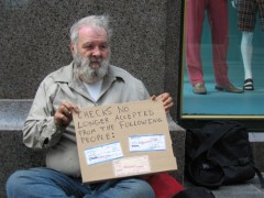 Homeless Man Reports 800% Boost in Donations From Better Signage